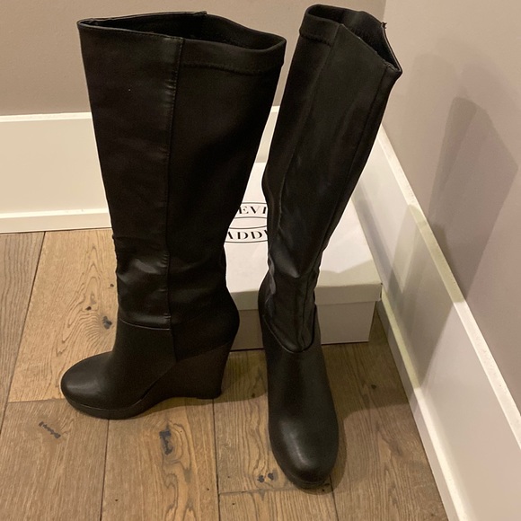 Steve Madden | Shoes | Steve Madden Wedge Boots In Black | Poshmark